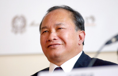 John Woo at event of All the Invisible Children (2005)
