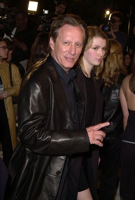 James Woods at event of Kokainas (2001)