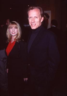 James Woods at event of Merkurijaus kodas (1998)