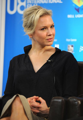 Renée Zellweger at event of Appaloosa (2008)