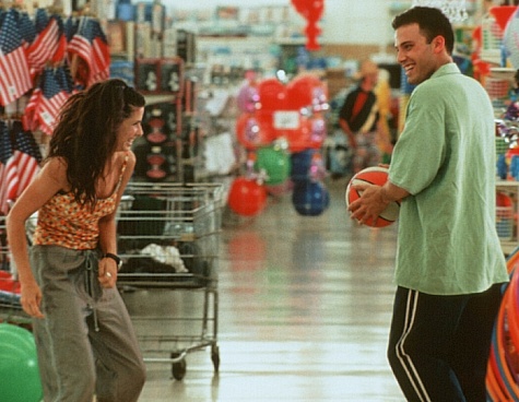 Still of Sandra Bullock and Ben Affleck in Forces of Nature (1999)