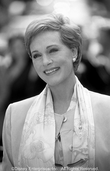 Still of Julie Andrews in The Princess Diaries (2001)