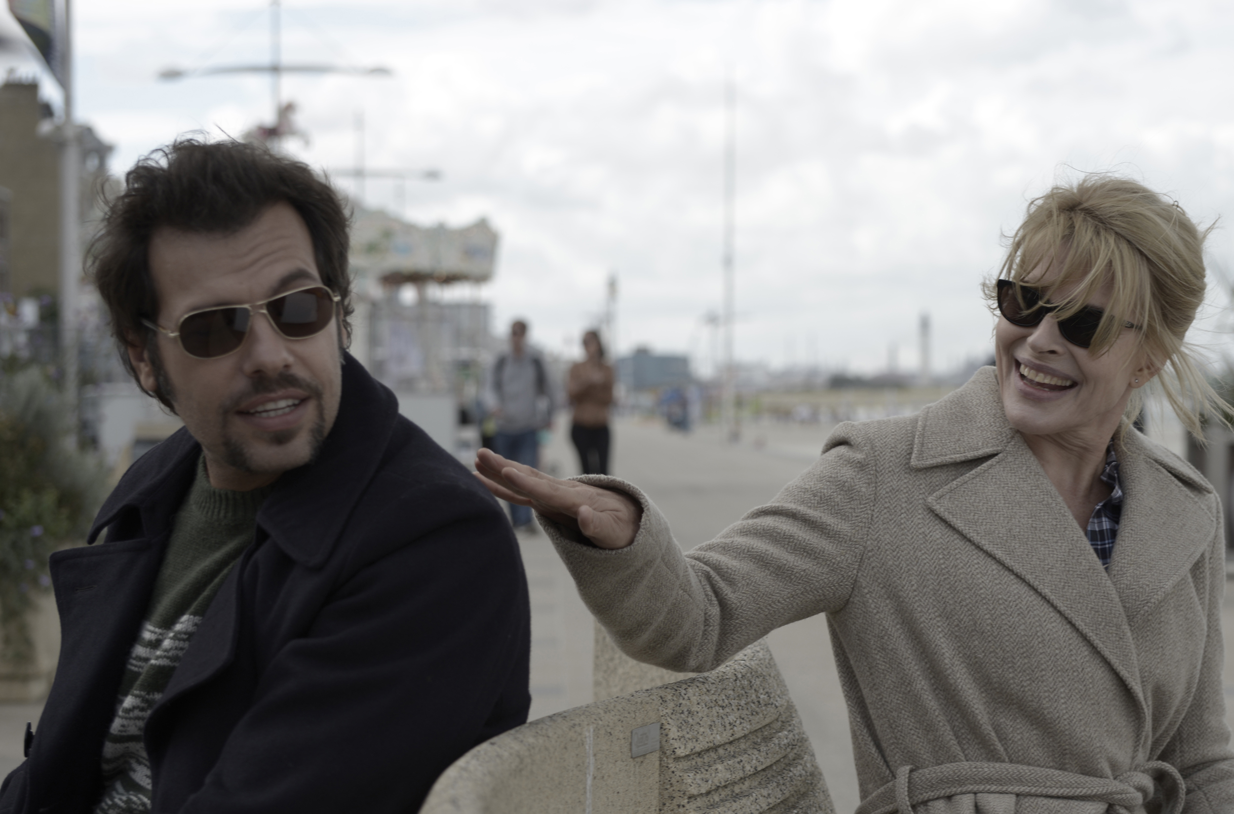 Still of Fanny Ardant and Laurent Lafitte in Les beaux jours (2013)