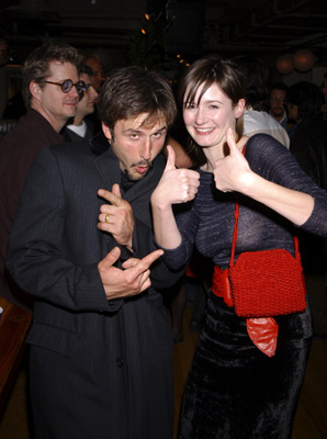 David Arquette and Emily Mortimer at event of A Foreign Affair (2003)