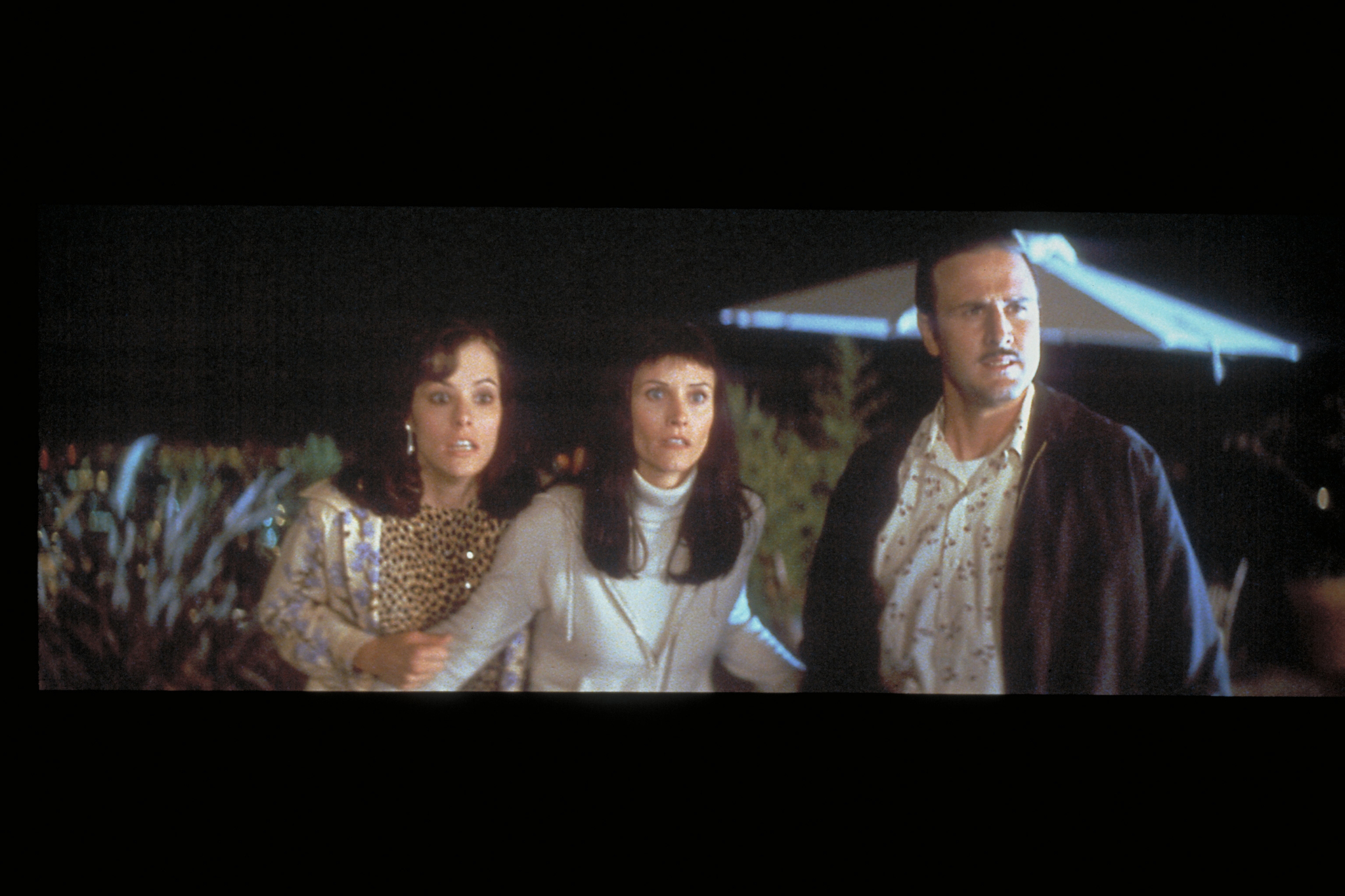 Still of Parker Posey, David Arquette and Courteney Cox in Klyksmas 3 (2000)