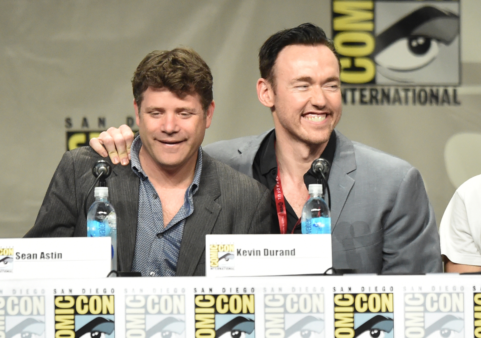 Sean Astin and Kevin Durand at event of The Strain (2014)