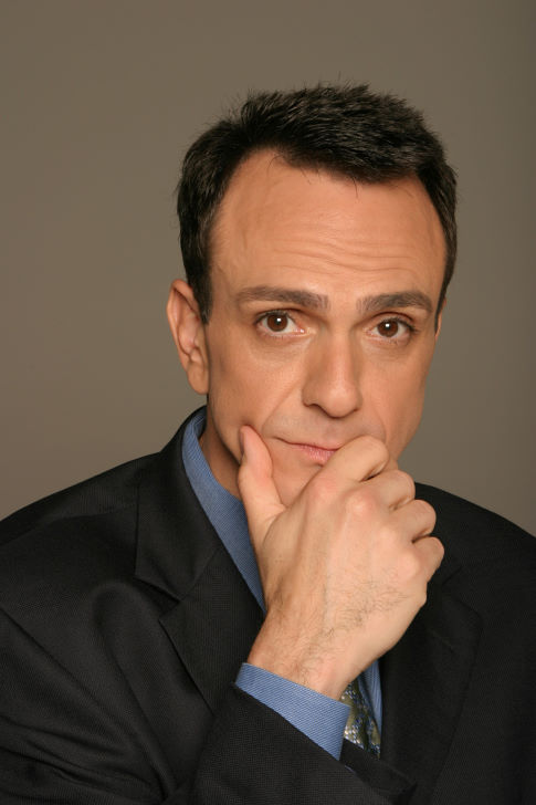 Still of Hank Azaria in Huff: Pilot (2004)