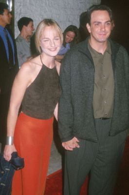 Helen Hunt and Hank Azaria at event of Three to Tango (1999)