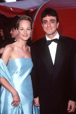 Helen Hunt and Hank Azaria at event of The 70th Annual Academy Awards (1998)