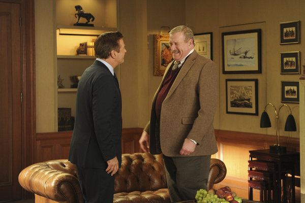 Still of Alec Baldwin and Ken Howard in 30 Rock (2006)