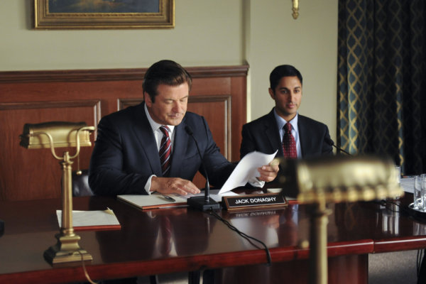 Still of Alec Baldwin and Maulik Pancholy in 30 Rock (2006)