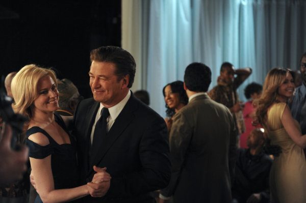 Still of Alec Baldwin and Elizabeth Banks in 30 Rock (2006)