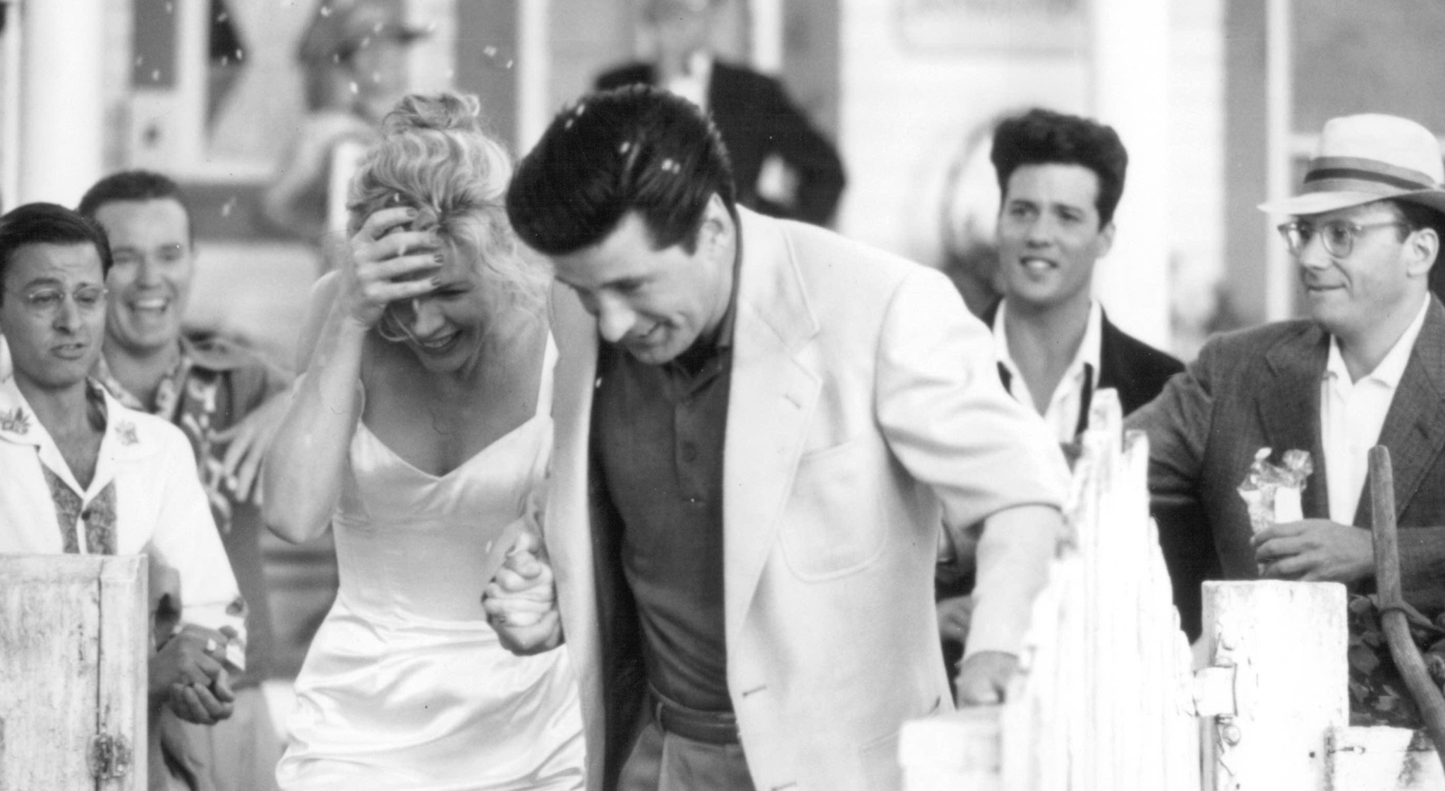 Still of Kim Basinger and Alec Baldwin in The Marrying Man (1991)