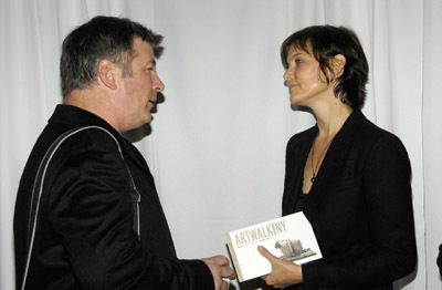 Alec Baldwin and Carey Lowell