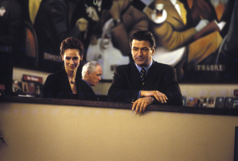 Still of Alec Baldwin and Jennifer Love Hewitt in The Devil and Daniel Webster (2003)