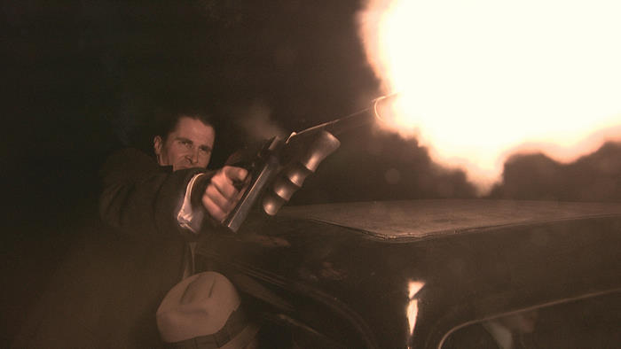 Still of Christian Bale in Visuomenes priesai (2009)