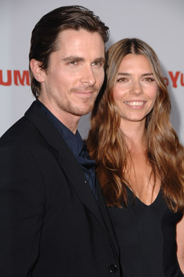 Christian Bale and Sibi Blazic at event of Traukinys i Juma (2007)