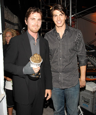 Christian Bale and Brandon Routh at event of 2006 MTV Movie Awards (2006)