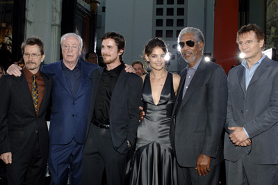 Morgan Freeman, Gary Oldman, Christian Bale, Michael Caine, Liam Neeson and Katie Holmes at event of Betmenas: Pradzia (2005)