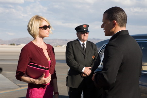 Still of Ellen Barkin and Matt Damon in Ocean's Thirteen (2007)