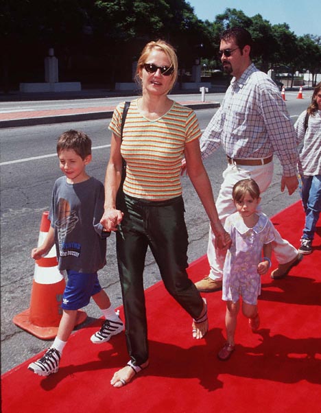 Ellen Barkin at event of Matilda (1996)