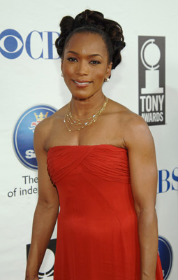 Angela Bassett