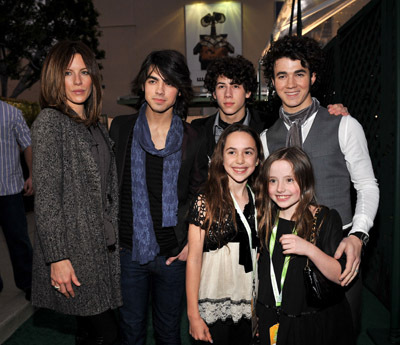 Kate Beckinsale, Kevin Jonas, Joe Jonas and Nick Jonas