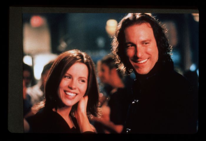 Still of Kate Beckinsale and John Corbett in Serendipity (2001)