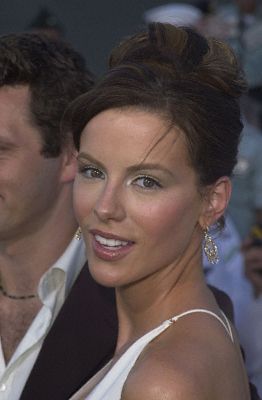 Kate Beckinsale at event of Perl Harboras (2001)