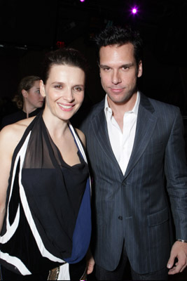 Juliette Binoche and Dane Cook at event of Dan in Real Life (2007)