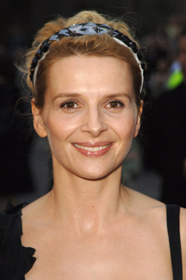 Juliette Binoche at event of Breaking and Entering (2006)
