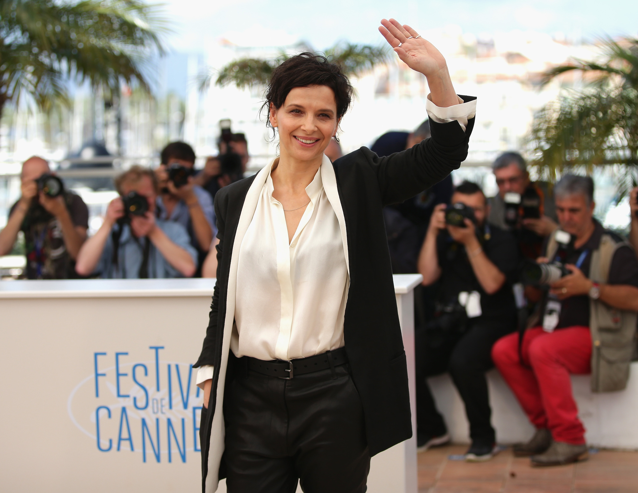 Juliette Binoche, The Clouds and Neilson Barnard at event of Clouds of Sils Maria (2014)