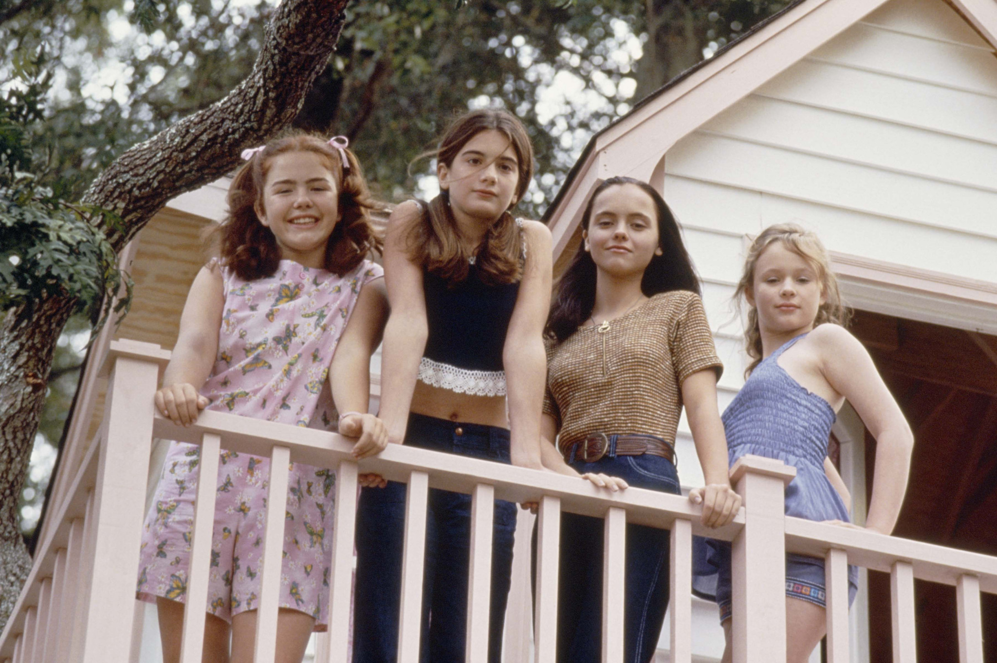 Still of Christina Ricci, Thora Birch, Gaby Hoffmann and Ashleigh Aston Moore in Now and Then (1995)