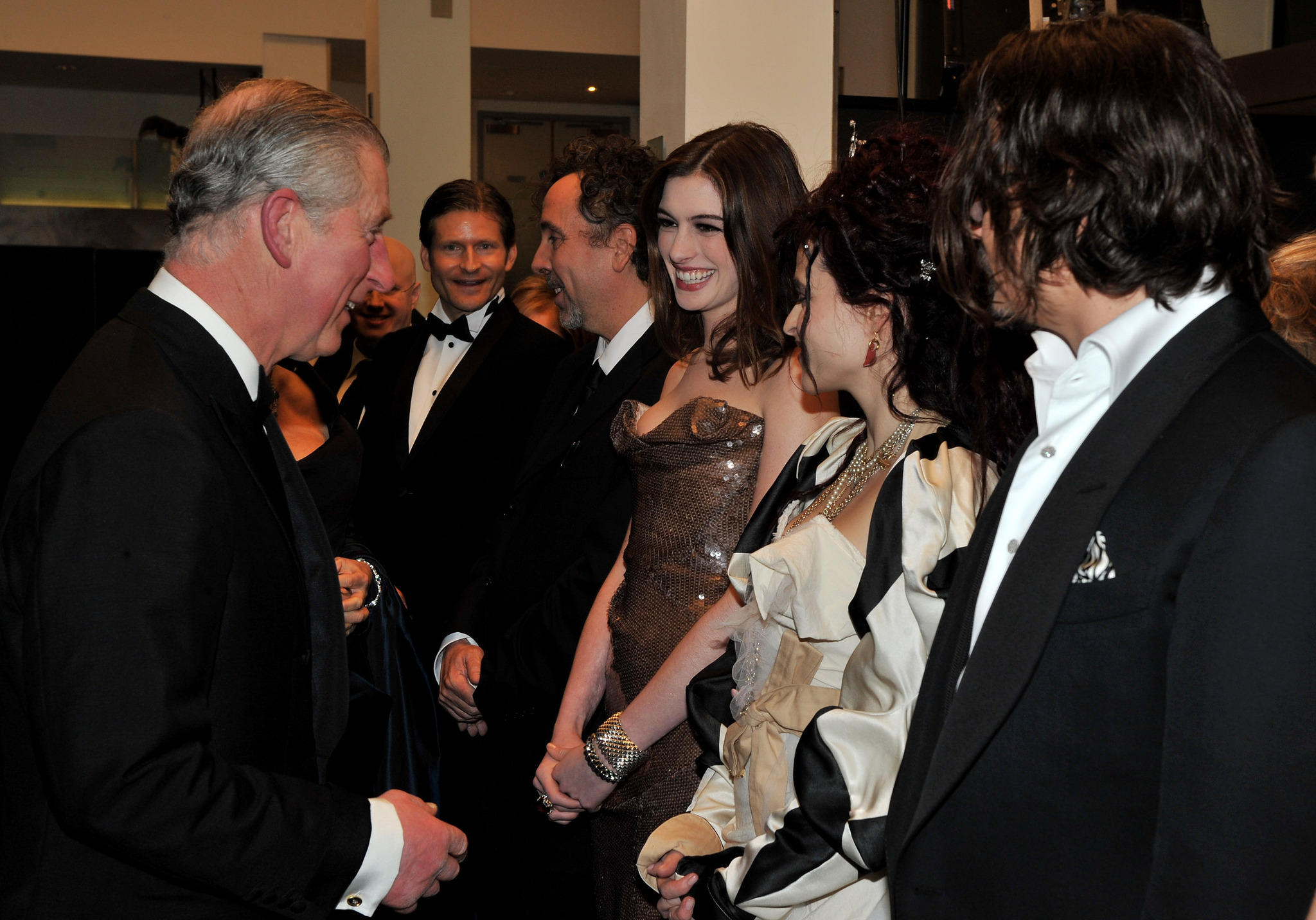 Helena Bonham Carter, Tim Burton, Crispin Glover, Anne Hathaway and Prince Charles at event of Alisa stebuklu salyje (2010)