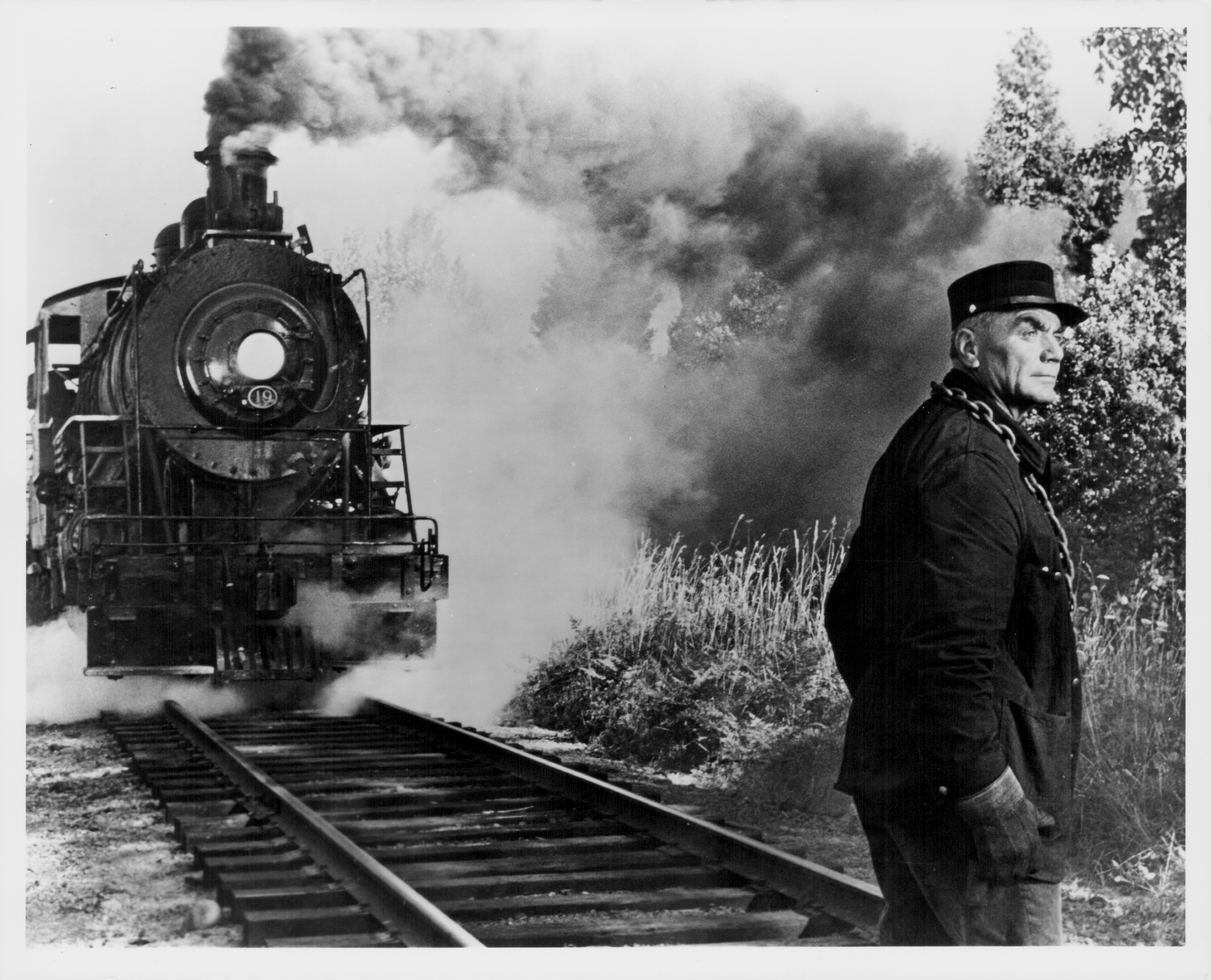 Still of Ernest Borgnine in Emperor of the North Pole (1973)