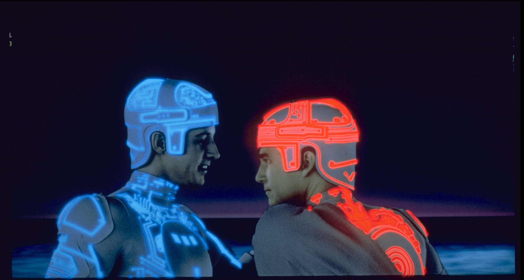 Still of Bruce Boxleitner and Jeff Bridges in TRON (1982)