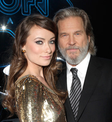 Jeff Bridges and Olivia Wilde at event of Tronas: Palikimas (2010)