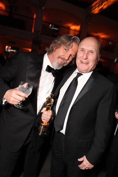 Jeff Bridges and Robert Duvall at event of The 82nd Annual Academy Awards (2010)