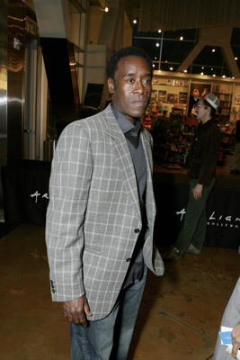 Don Cheadle at event of Catch a Fire (2006)