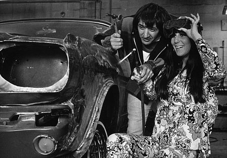 967-134 CHER & SONNY BONO AT PLAY WITH THEIR CUSTOM 1966 MUSTANG