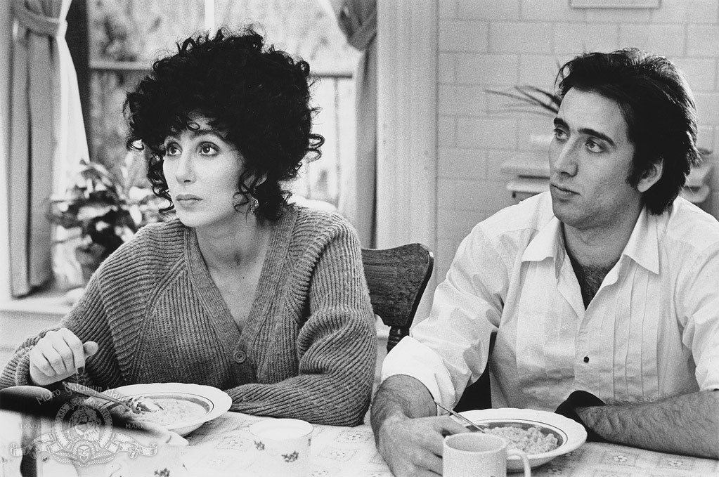 Still of Nicolas Cage and Cher in Pamise (1987)