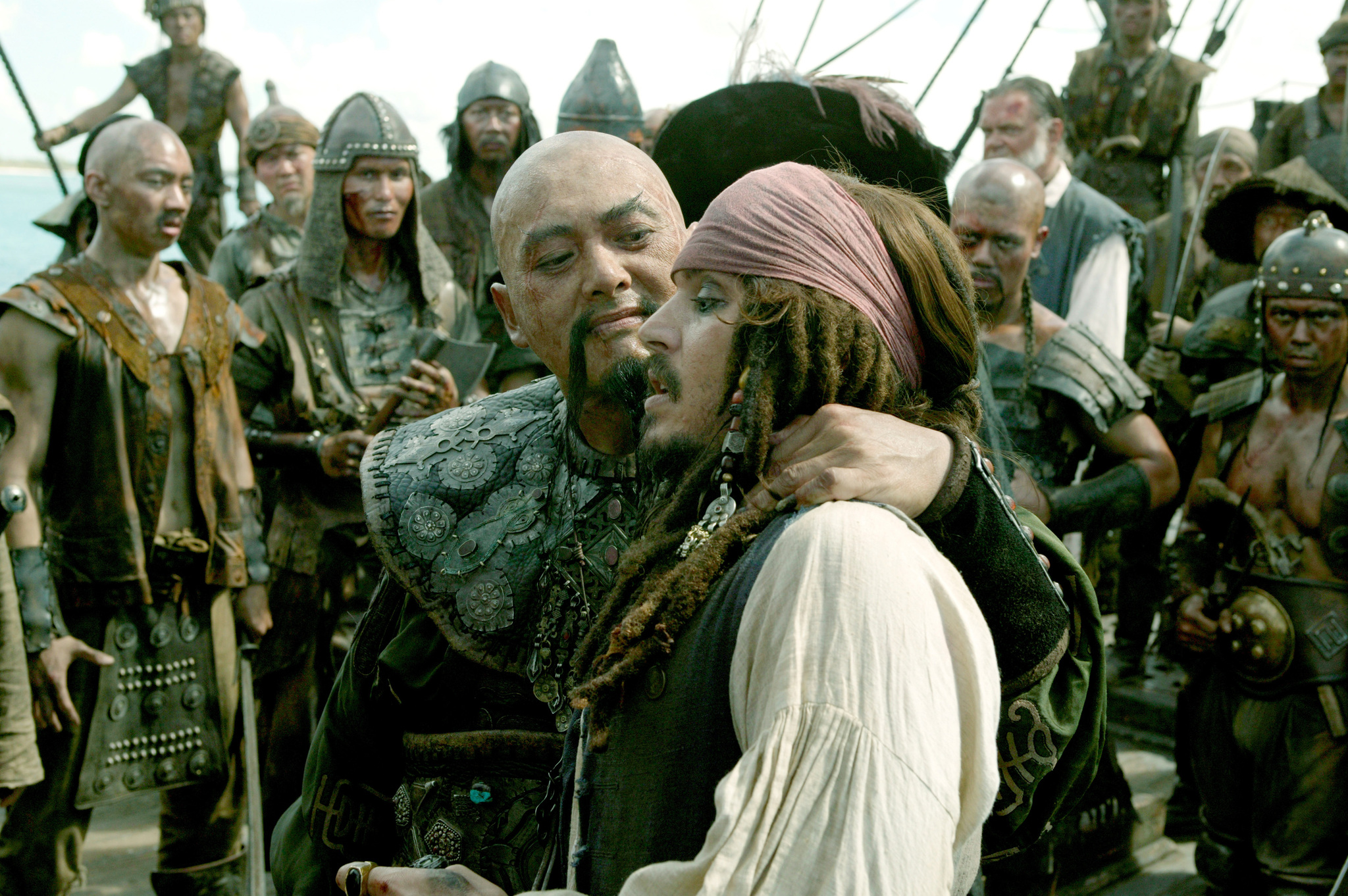 Still of Johnny Depp and Yun-Fat Chow in Karibu piratai: pasaulio pakrasty (2007)