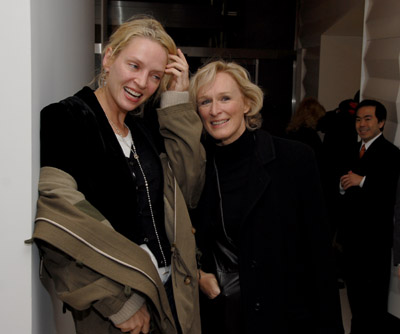 Uma Thurman and Glenn Close at event of Street Fight (2005)