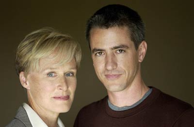 Glenn Close and Dermot Mulroney at event of The Safety of Objects (2001)