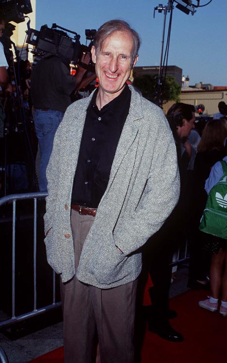 James Cromwell at event of Mission: Impossible (1996)