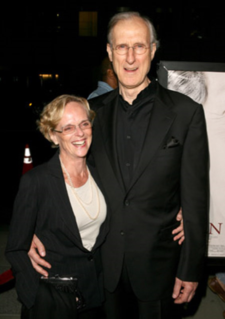 James Cromwell and Joan MacIntosh at event of The Queen (2006)