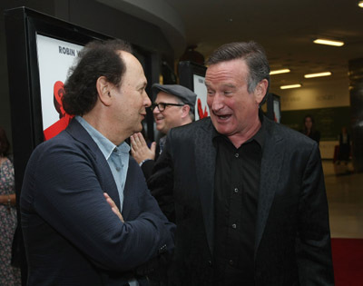 Robin Williams and Billy Crystal at event of World's Greatest Dad (2009)