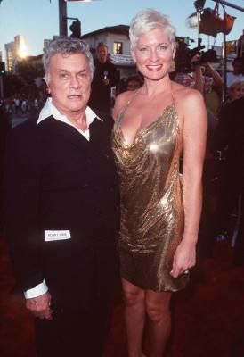 Tony Curtis at event of Halloween H20: 20 Years Later (1998)