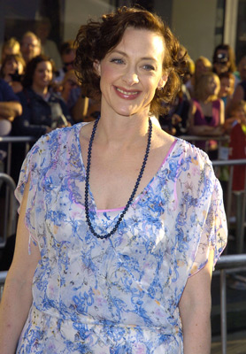 Joan Cusack at event of Raising Helen (2004)