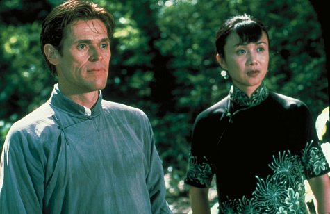 Still of Willem Dafoe and Luo Yan in Pavilion of Women (2001)